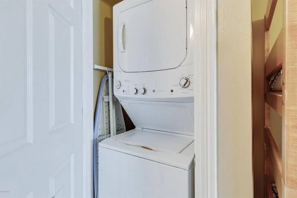 207 West Tower Low Floor Great Views Panama City Beach Apartment